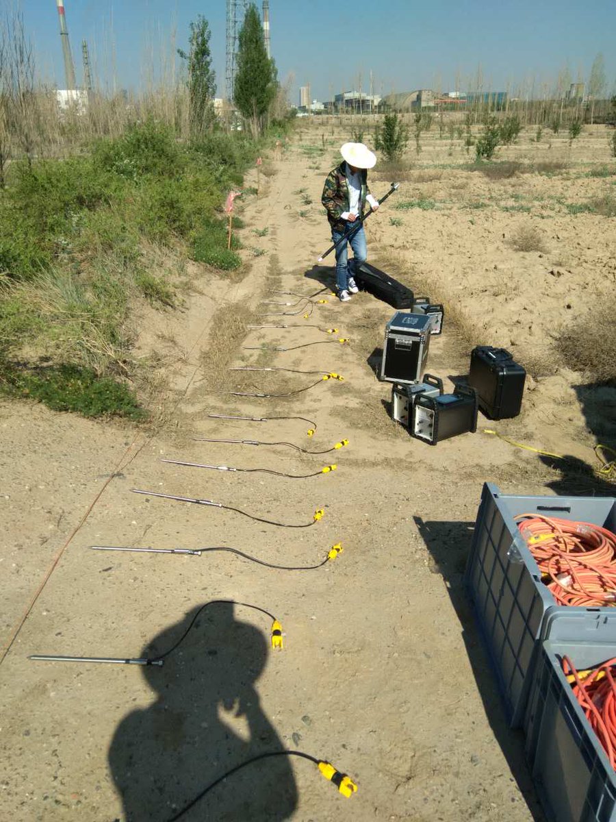 geomative1's tweet photo. working in field in hot summer😀are you the same as me? https://t.co/SNI8YntQH8