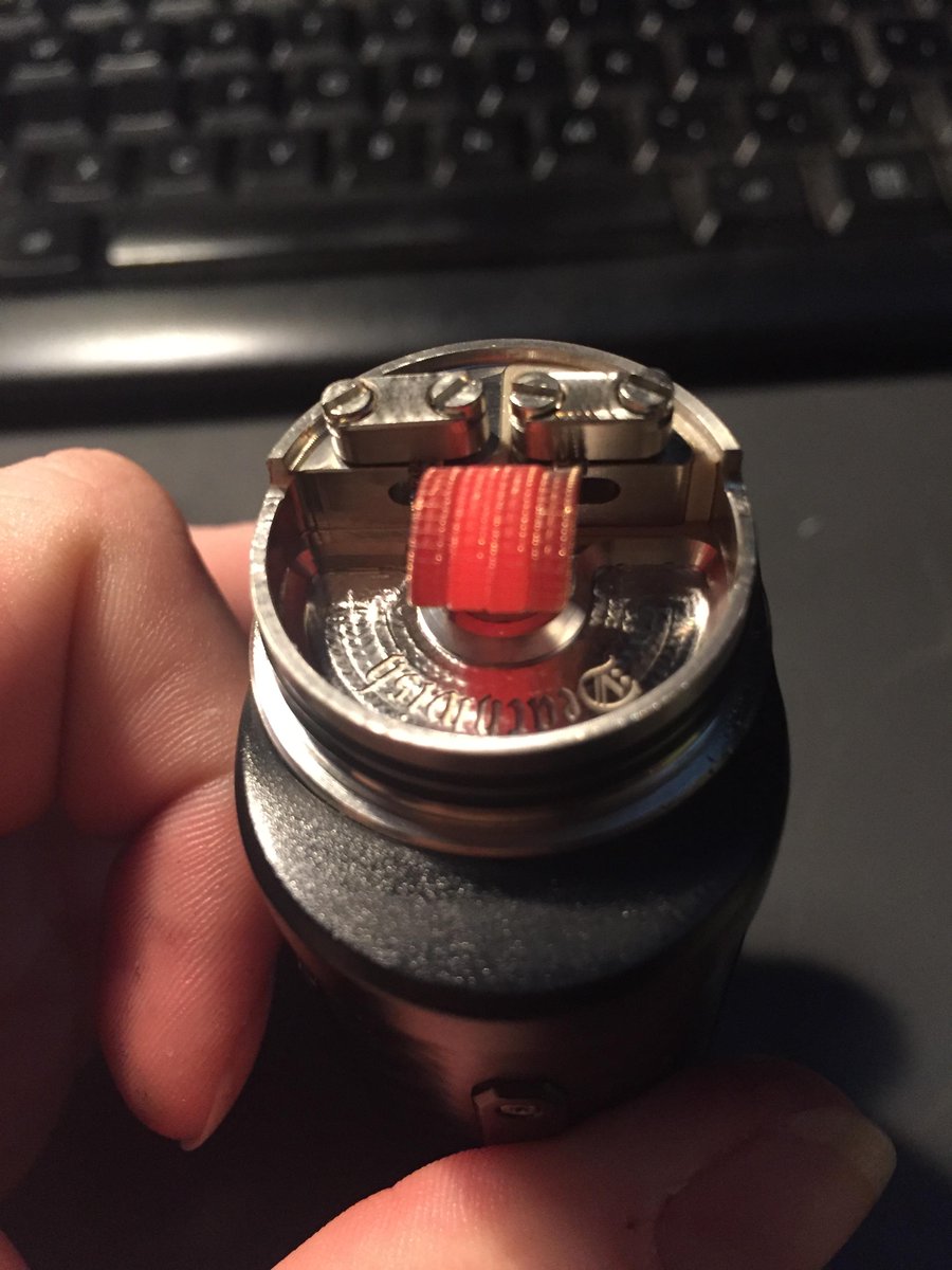 VapingLove's tweet photo. Wrapped the stag I did a few days ago. 15/64 inner diameter, .33ohm. Great at 50W. https://t.co/tfinW4Vwcg https://t.co/2fPeqqmlVJ