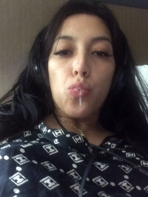 @ShawnZal Here's an old pic of me spitting https://t.co/9qMWHbKIkQ<a class="tags" target="_blank" title="On Twitter" href="/?out=eyJ0eXAiOiJKV1QiLCJhbGciOiJIUzUxMiJ9.eyJpYXQiOjE3MjE1OTIxNzIsImlzcyI6InR3cG9ybnN0YXJzLmNvbSIsIm5iZiI6MTcyMTU5MjE3MiwiZXhwIjoxNzUzMTI4MTcyLCJyZWRpcmVjdF91cmwiOiJodHRwczovL3R3aXR0ZXIuY29tL1NoYXduWmFsIn0.JOrym1TVmF3WbowPeefODQCAD8q6GKsCjiT6EODzX_GdzC0SV0s1DwYkODrhMY8YLx1bPlt93SY1BLJDwSj_SA">@ShawnZal</a>