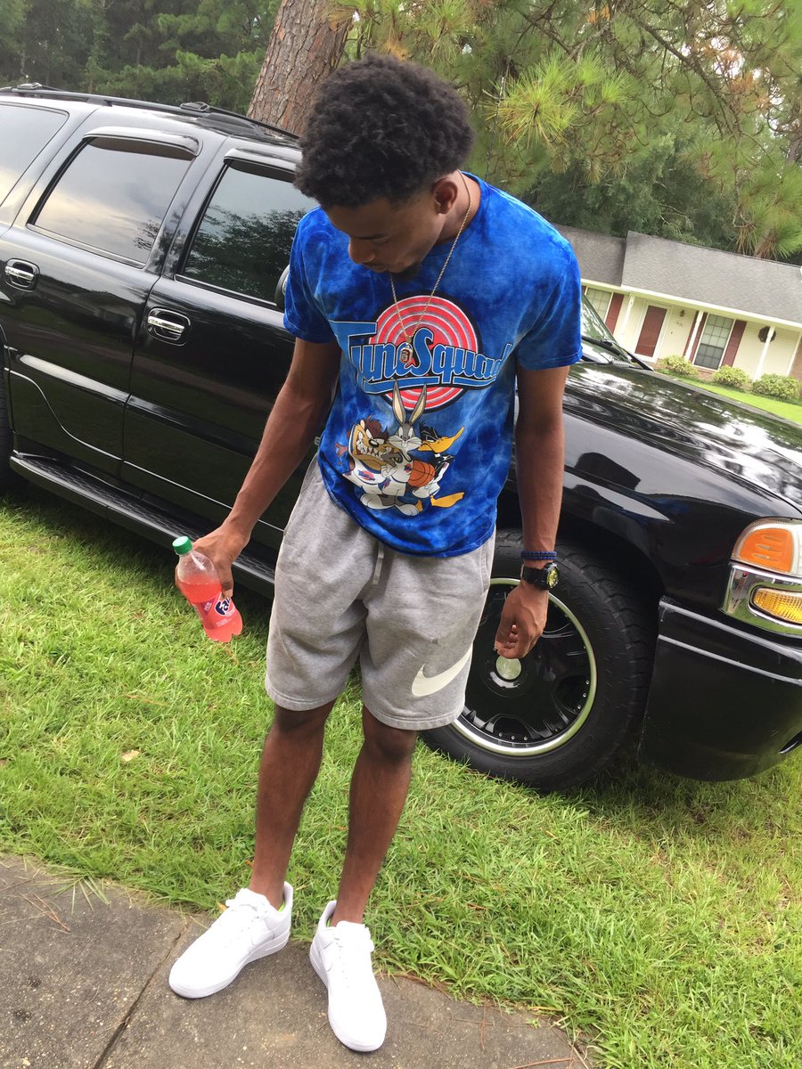 jalonwalker28's tweet photo. " Ima reflection of all your insecurities.." https://t.co/5Ygko7Q1Xl