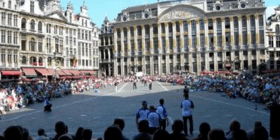 RadioXEU's tweet photo. Ever watched Frisian Handball?
Well you can this Sunday as the annual Grand Prix takes to the Grand Place #Brussels

https://t.co/lIPO01QyHV https://t.co/XE7wtmHSvG