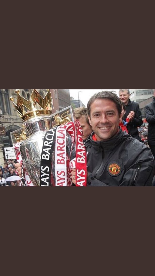 allybecks's tweet photo. RT: if you hate this prick 

LIKE: if you think he's a  @LFC  legend https://t.co/qciq53vg7A