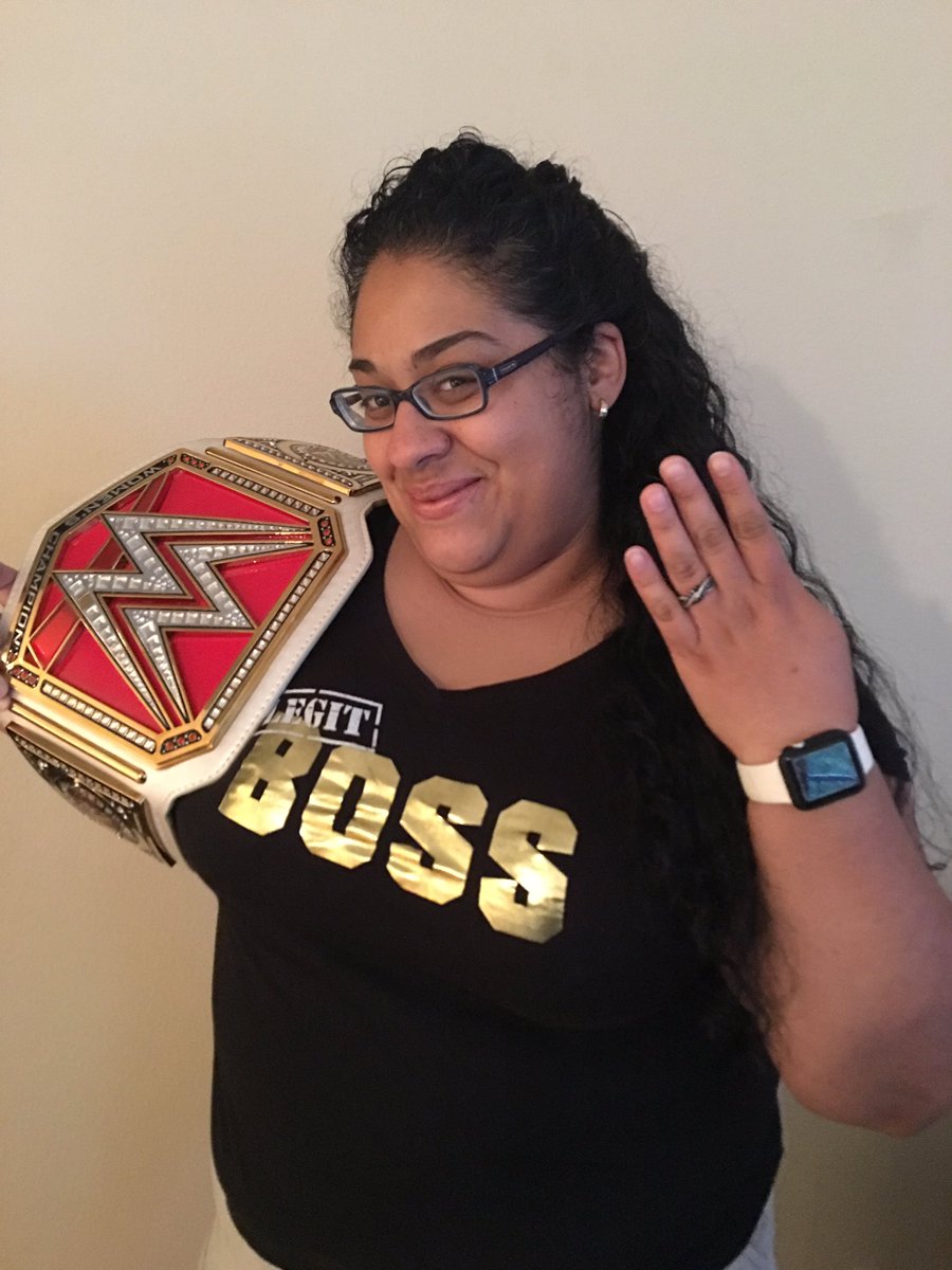 Hollywood_SS's tweet photo. @SashaBanksWWE #LegitBoss is gonna get her title back 2nite #WWEBalls #WWEDallas #RAWWomensChampionship https://t.co/62XahLaZiZ