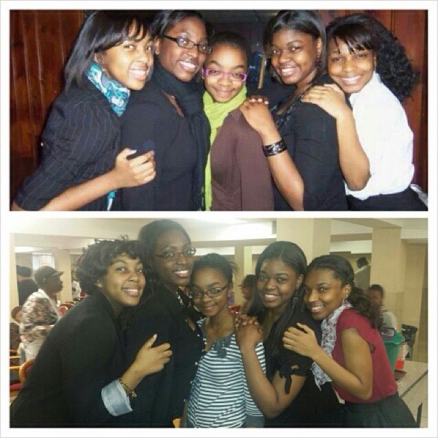 _meekss's tweet photo. Recreated this photo with my cousins 💙 #IssaCousin #issacousinchallenge @Blavity https://t.co/I31rslakVh