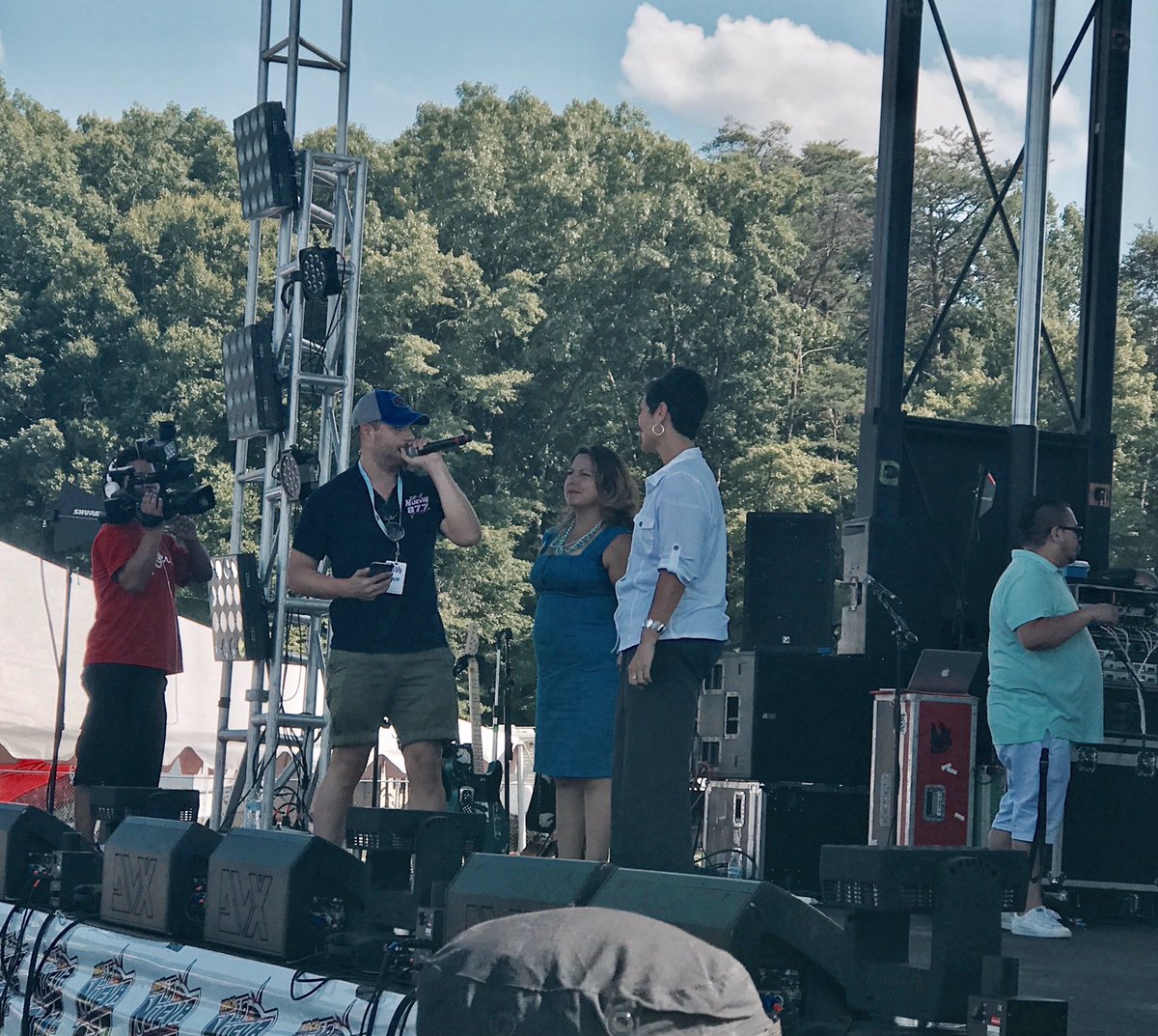 guzman4virginia's tweet photo. Speaking at Latino Festival VA about why all of us must vote for our @vademocrats on #ElectionDay2017 #TeamGuzman #SiSePuede https://t.co/qqIazHIr3l