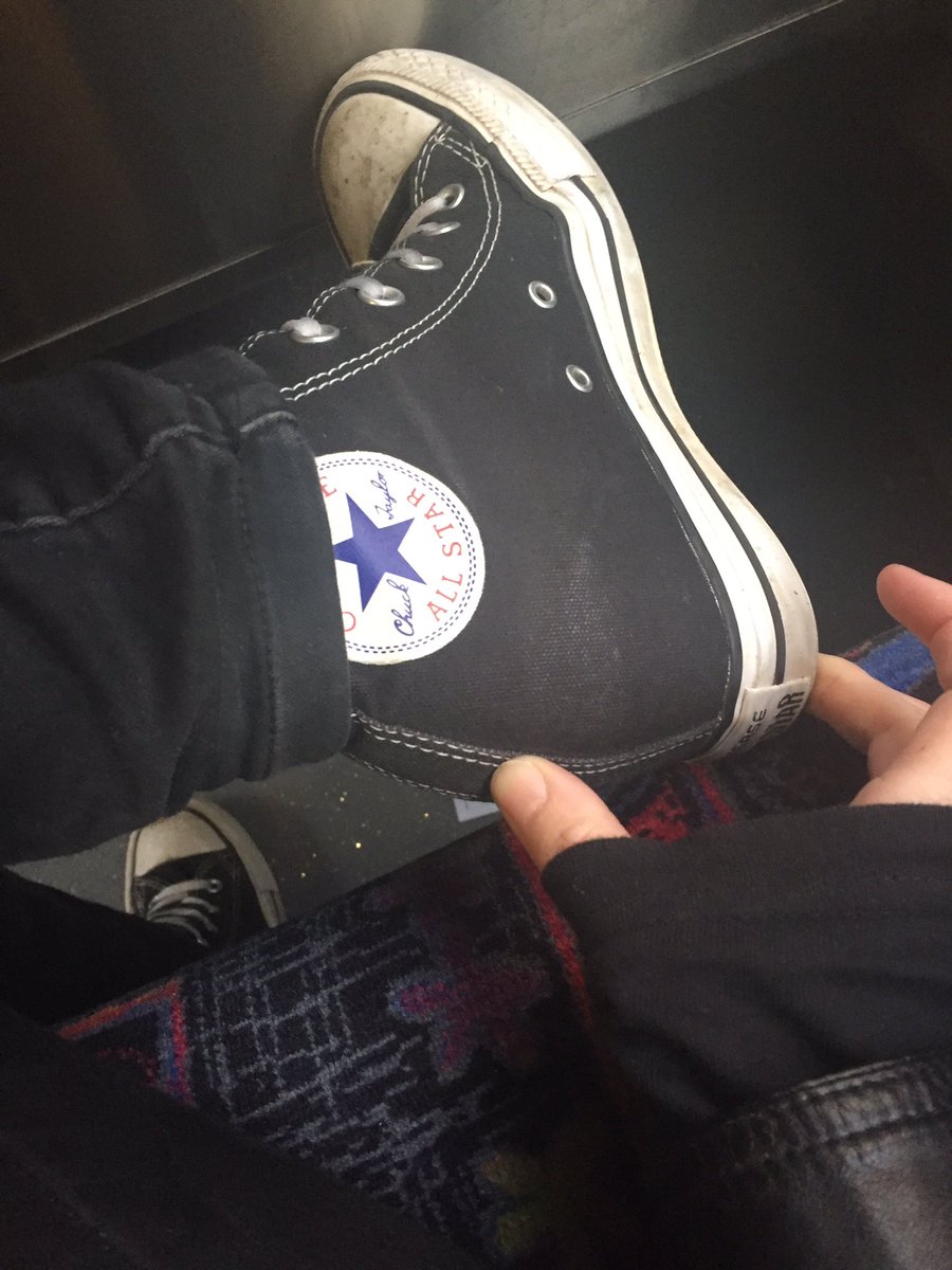 //Thirty yard sprint for the bus in 4" heels is an invigorating way to start a Monday morning..😅