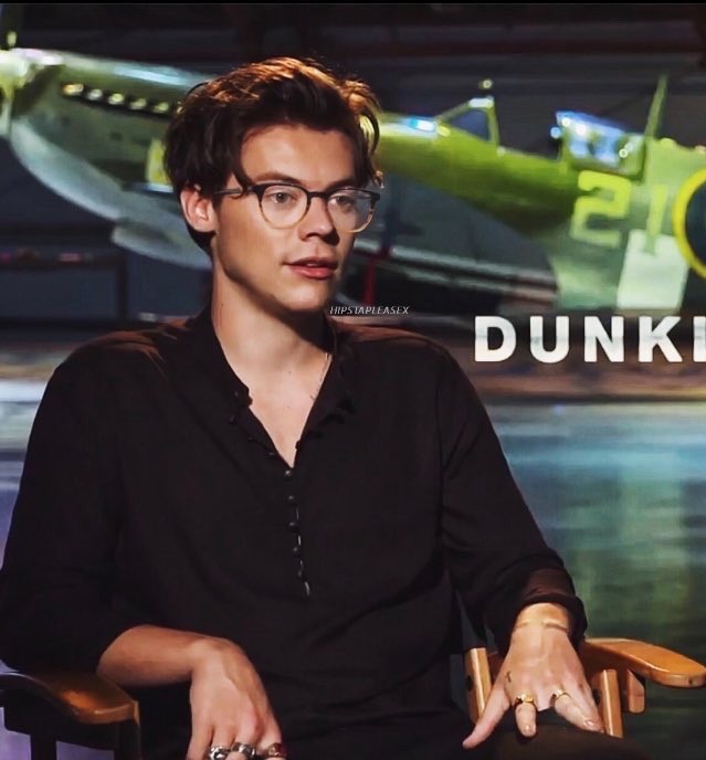 lcvegcmes's tweet photo. Hello, loves. I'm Augustus. A 25 year old with a passion for video games. Nerd. Book worm. Dominate. Non dating. RT/Fave please. https://t.co/OnEXYvWRjE