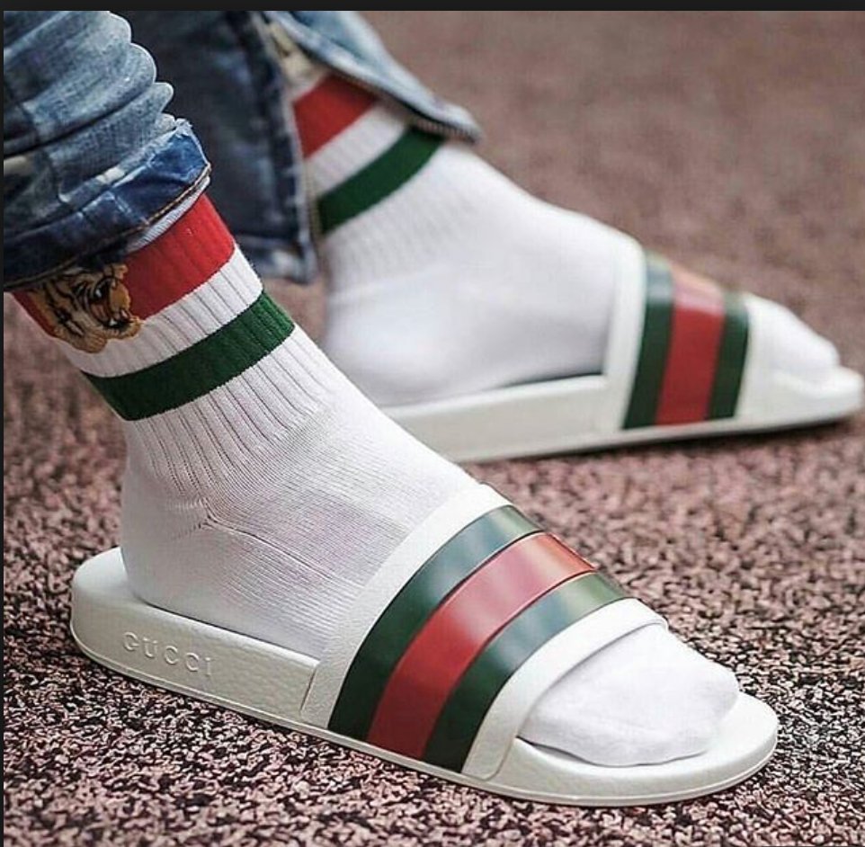 gucci pursuit 72 slides black