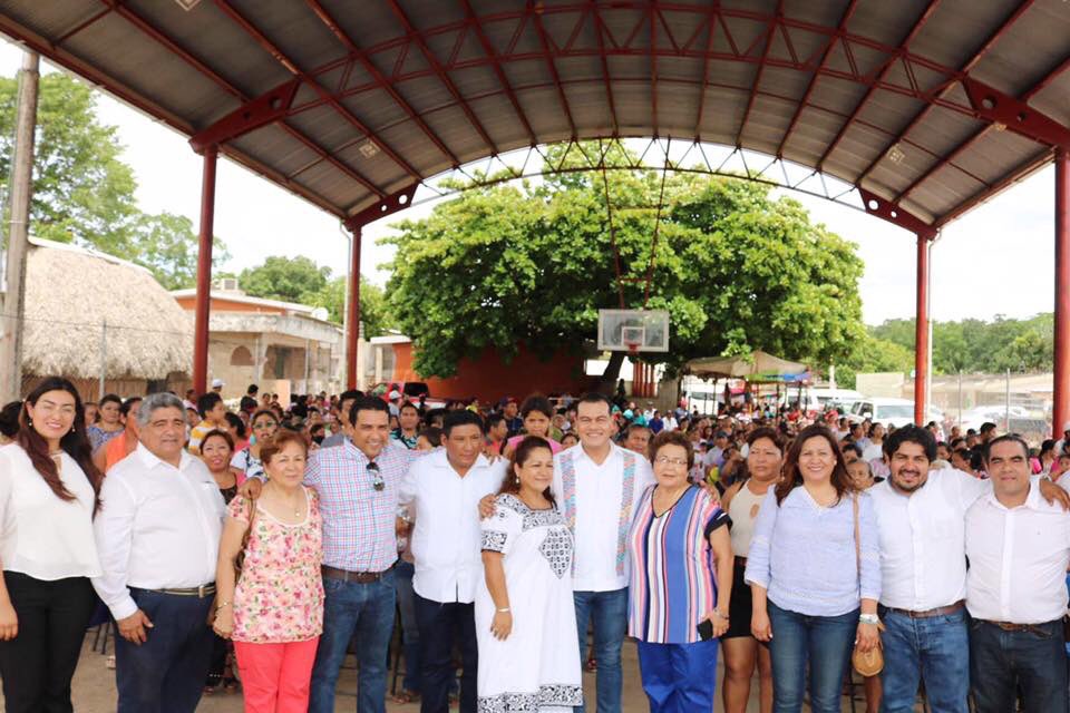 JuanZepeda_'s tweet photo. En Campeche y Yucatán el compromiso es la unidad. Gracias por el recibimiento. #Unidad2018 🤘🏻 https://t.co/iEio3IGrla