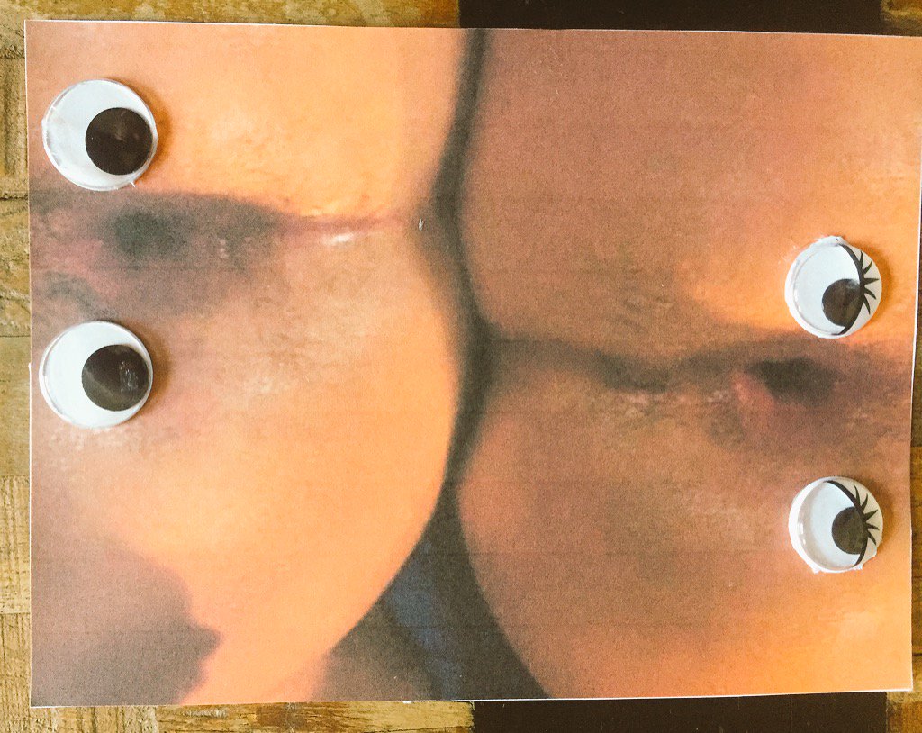 GooglyEye Buttholes tweet media