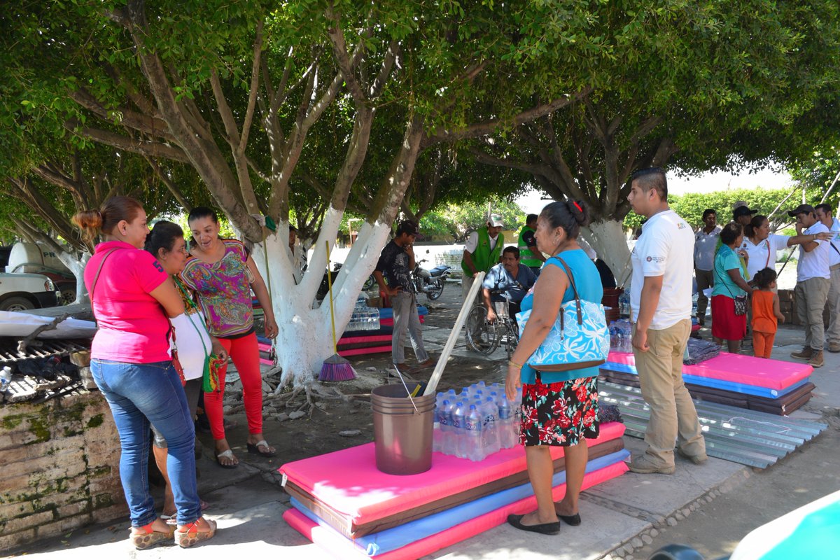 Suchiate2's tweet photo. SE CUMPLE CON AYUDA HUMANITARIA EN 13 LOCALIDADES Y CABECERA MUNICIPAL DE SUCHIATE @pcivilchiapas @Luis_Manuel_GM https://t.co/Z99oTNkjhm https://t.co/ItgeUeiwoe