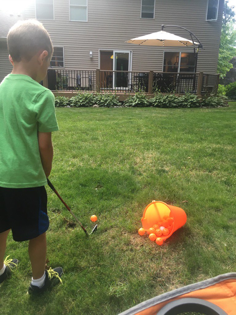 YooperPGA's tweet photo. Late night practice sesh  #hisrequest #happydad https://t.co/NB4BS2dhUz