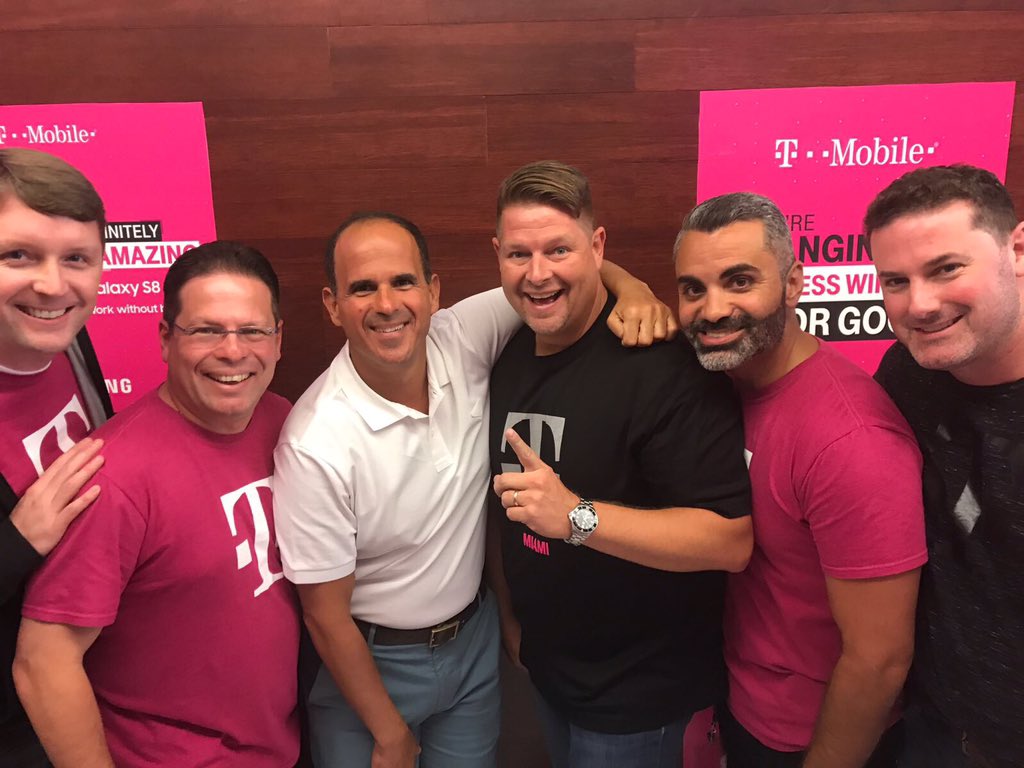 RRivera0822's tweet image. #asweek having fun in suite with Marcus Lemonis &amp;amp; @TMobileAtWork @bnash001 @JonFreier