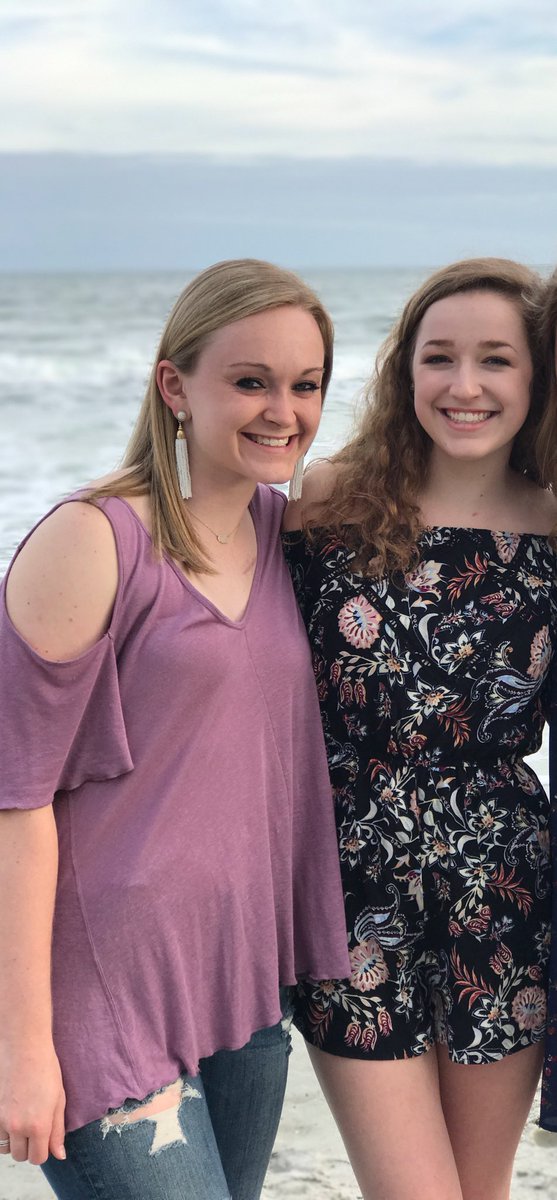 HermanCatherine's tweet photo. Happy birthday to the best twins ever!!! So thankful for all our fun times at bpac:) love y'all sm❤️❤️❤️ @carolineborc @juliaborchelt https://t.co/QKVI53Ex4i