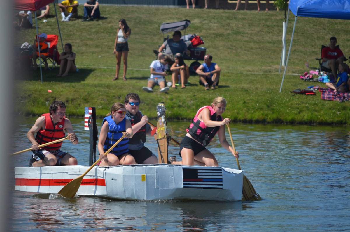 TheDanMan6435's tweet photo. Had a great time at the Boat Regatta @ #AnkenySummerFest with Emily, Connor &amp; Lexi. Our boat won the most creative award for the 3rd year. https://t.co/T84faQC1sz