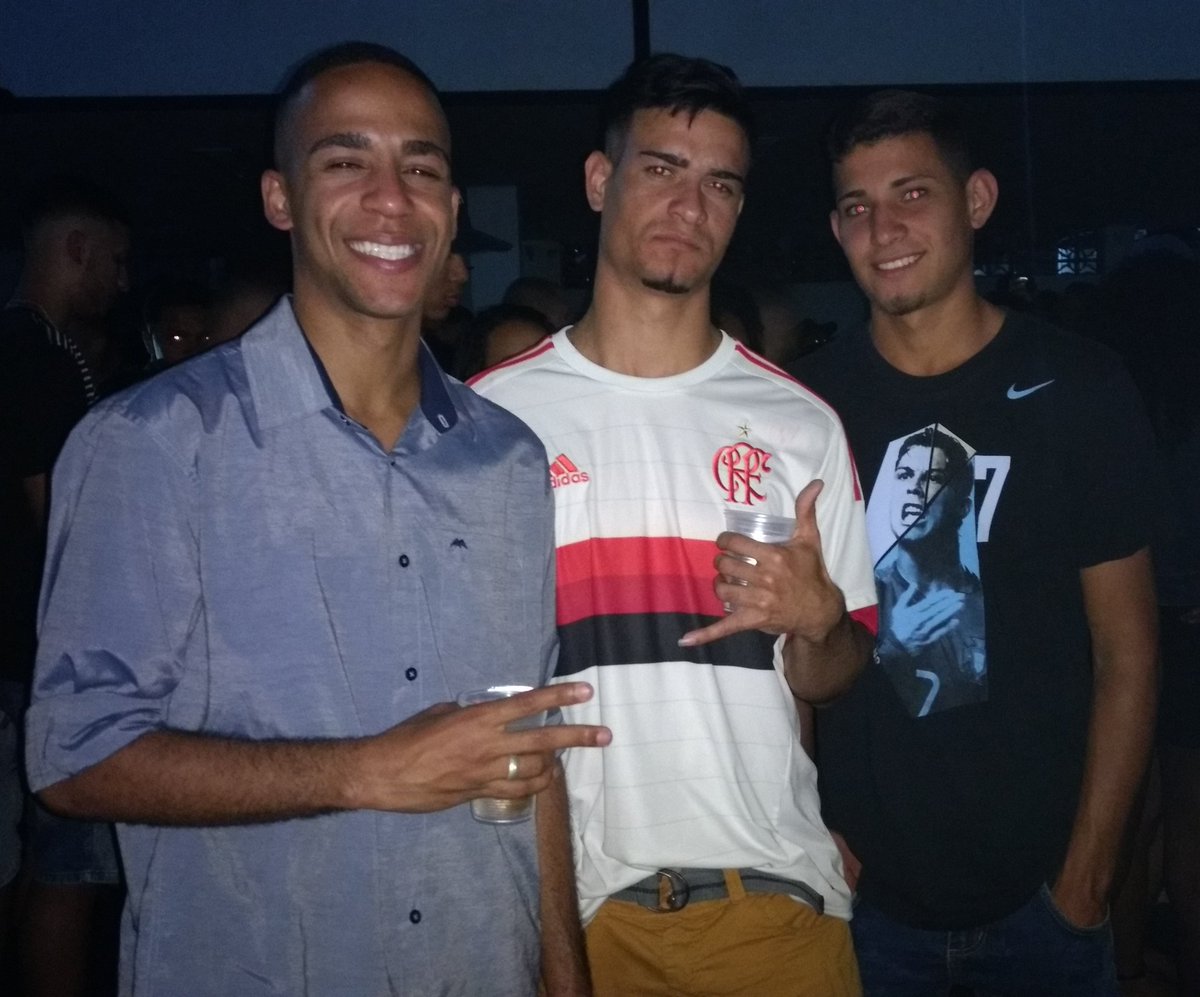 Gusholanda's tweet photo. Sucesso total!
#Dev6 https://t.co/QxY1cre2Kg
