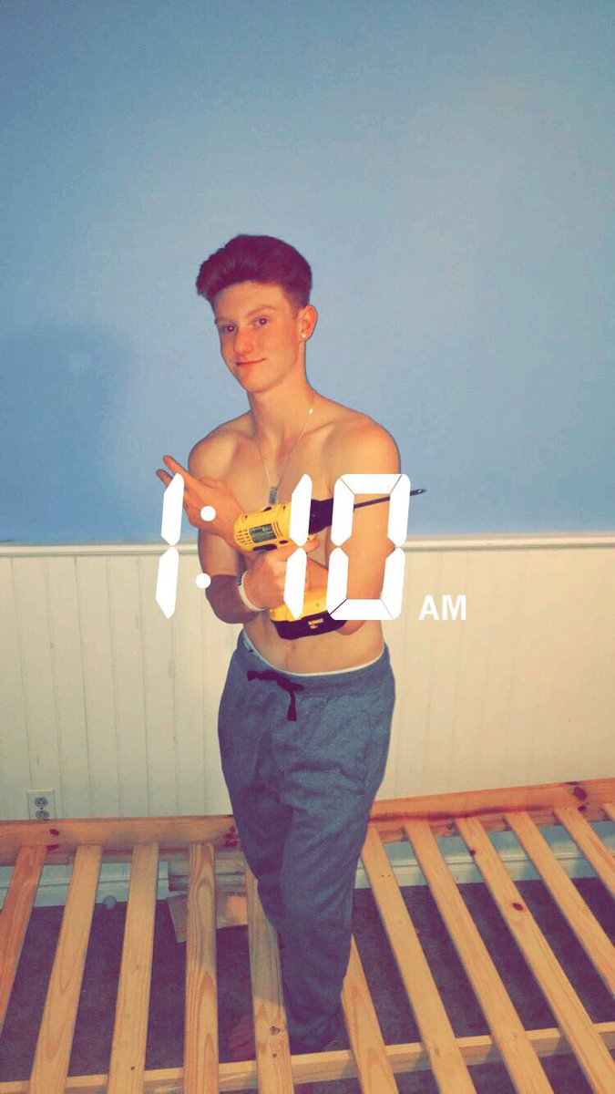 Nathan187727's tweet photo. Happy birthday bishhh π€¦πΌββοΈπ€ ur a wild one! #hbd #nuggethead @stillarrr https://t.co/zPpmeEwZie