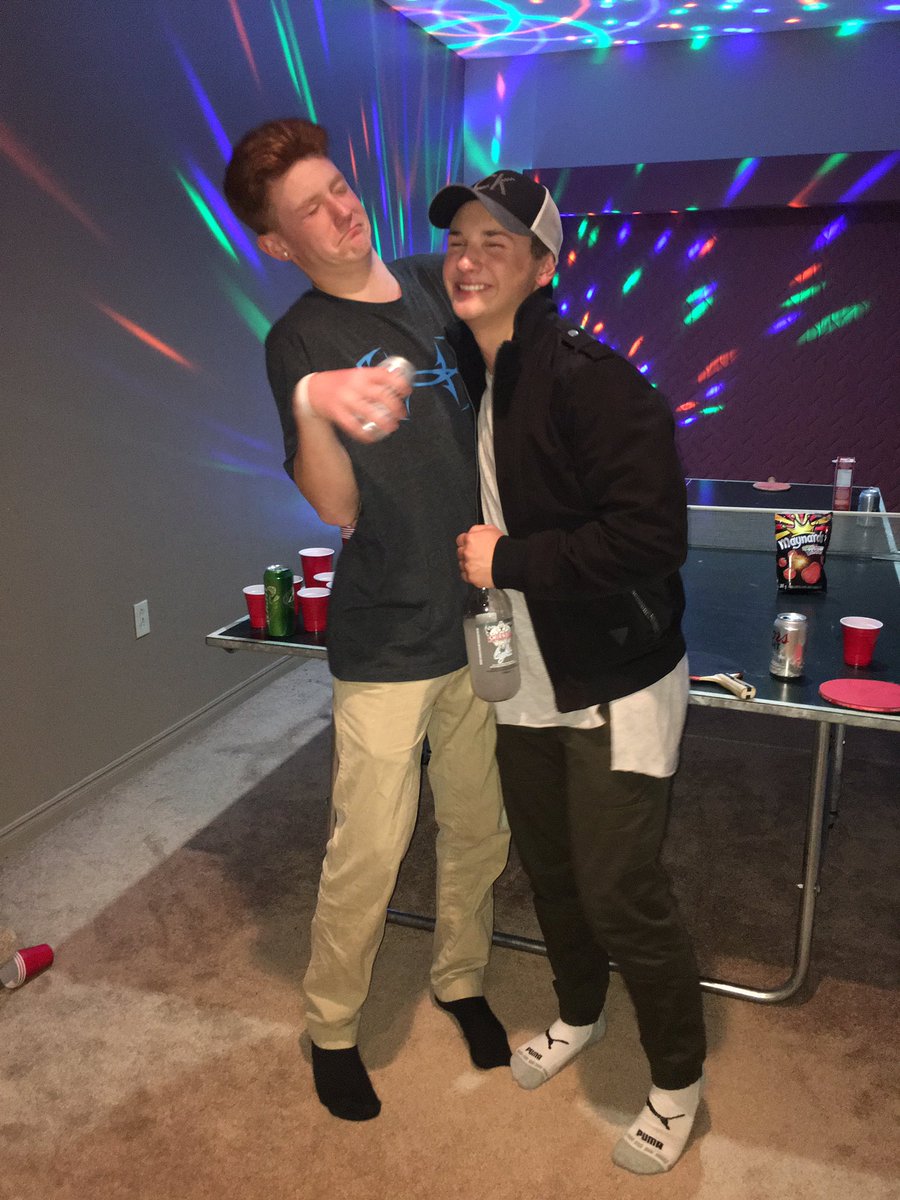 Nathan187727's tweet photo. Happy birthday bishhh π€¦πΌββοΈπ€ ur a wild one! #hbd #nuggethead @stillarrr https://t.co/zPpmeEwZie