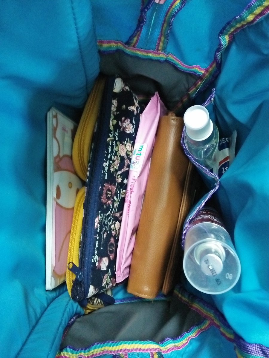 annalyn1829's tweet image. everytime bit2 ko ung bag ko si  @darLasauLer na aalala ko baka ma #bagraid ako...#PUSH @Push_Alerts