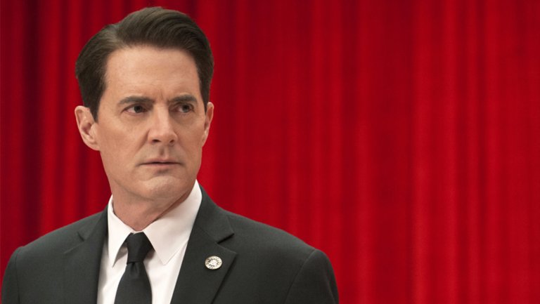 THR's tweet photo. #TwinPeaks star Kyle MacLachlan promises "everything will make sense" https://t.co/hd7jI64rWL https://t.co/YJKlRi5Z9c