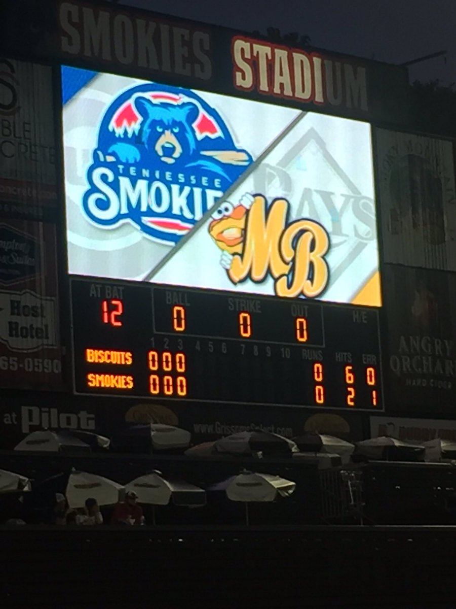 BYRDMANMICKEYL's tweet photo. Let's play 14 innings #smokiesbaseball #biscuitbaseball #school night https://t.co/0XRagxiVt6