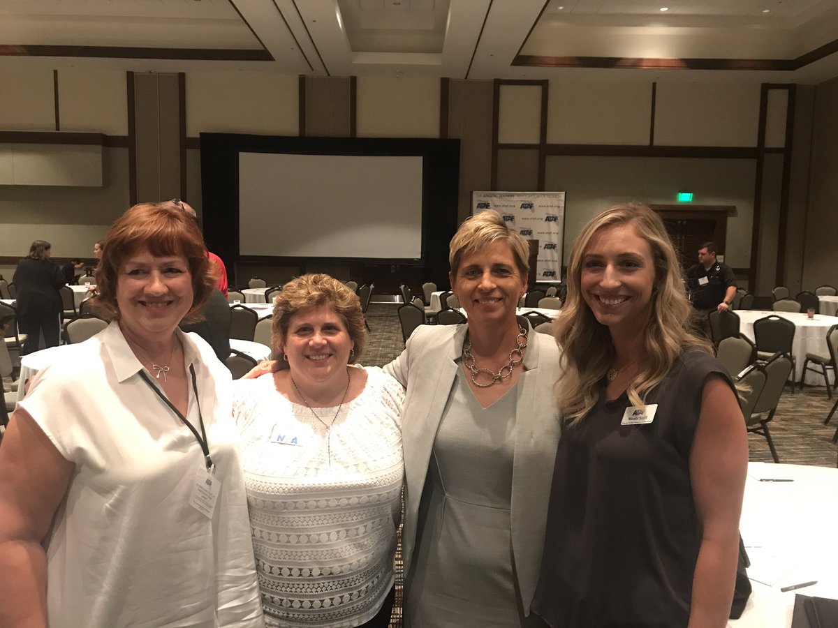 FloridaAT_YPC's tweet photo. Got to hang with some pretty awesome women this weekend! @marisabhrt @KIDIER1 #ATAF2017 #AT4ALL #HOF https://t.co/jC9QdJlkZi
