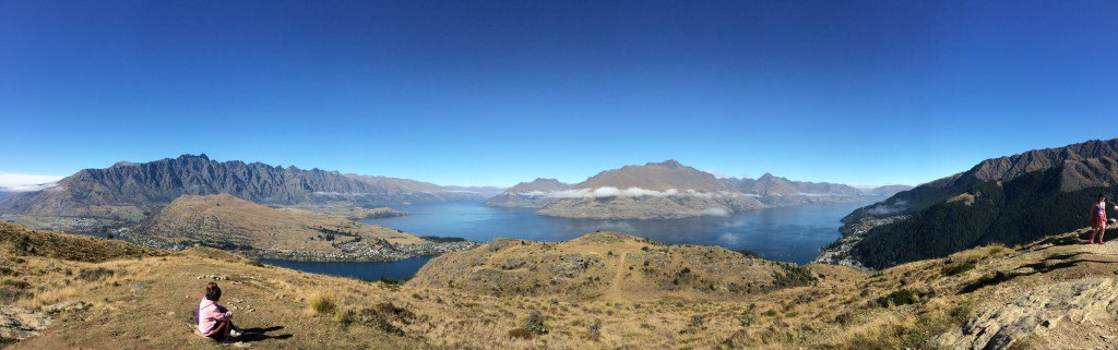 itsjustjonny's tweet photo. Backpackers Guide to moving to Queenstown https://t.co/c3yqtOi8SJ https://t.co/M1R5SeDvra