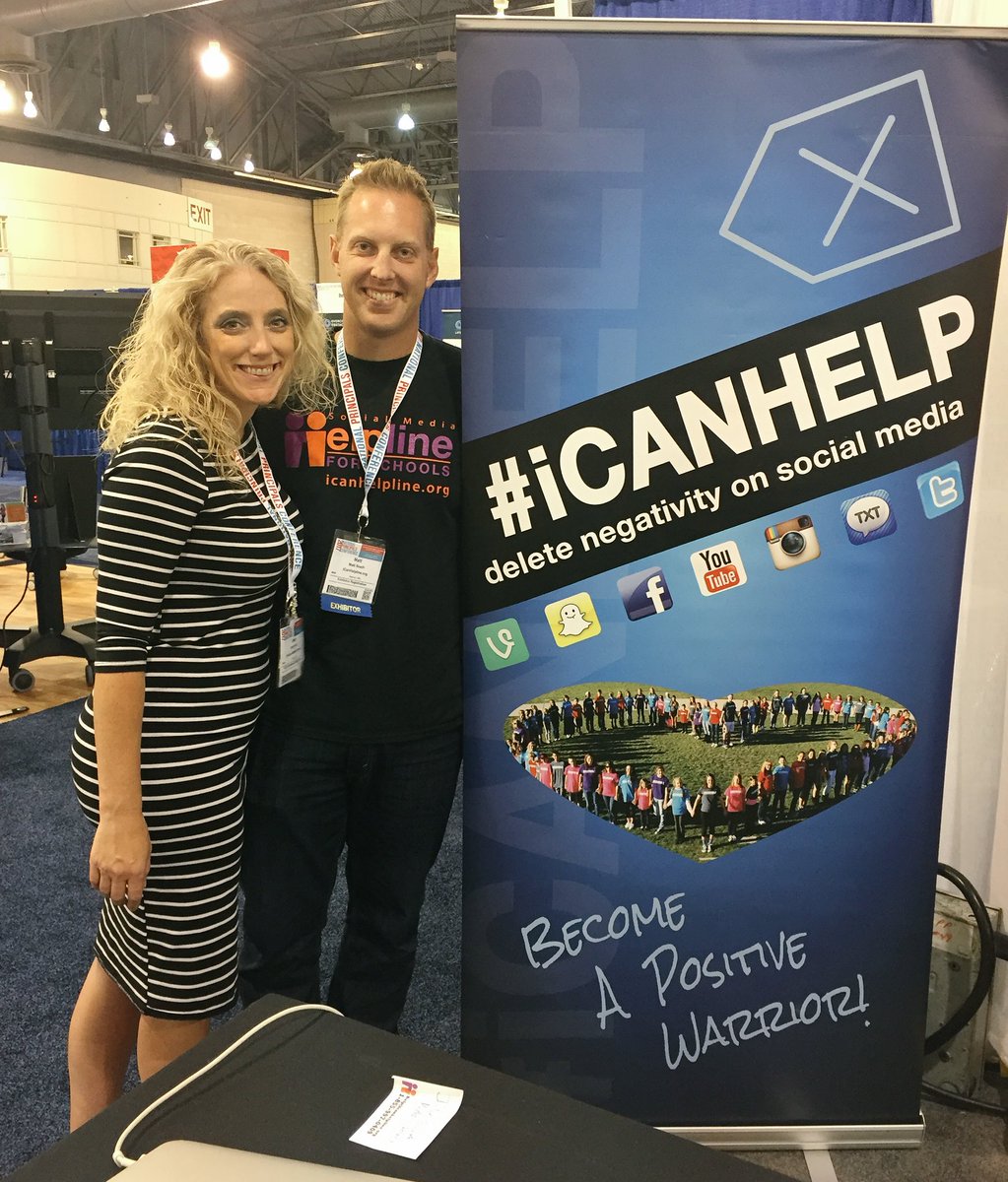 icanhelp's tweet photo. Hanging with the amazing @BethHouf #yourock #BethWillHelp #NPC17 #PirateTime #fmsteach #ICANHELP #NPC17 #daygettingbetter https://t.co/yneAw31rnt