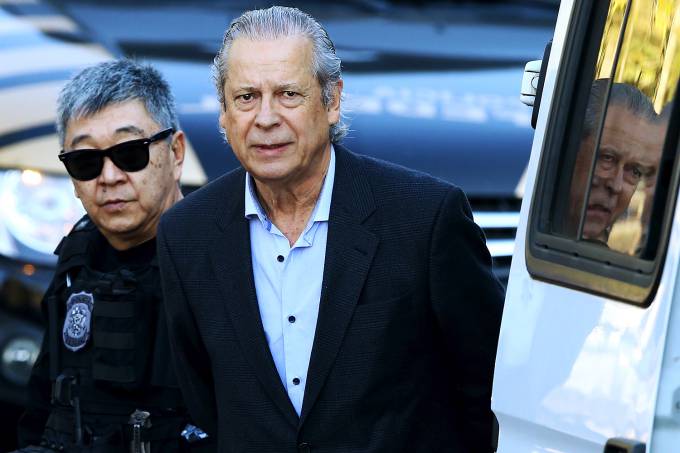 radaronline's tweet photo. Dirceu está preocupado com delação da Palocci há tempos https://t.co/gWfNLGoL1c https://t.co/ovpaByXtA1