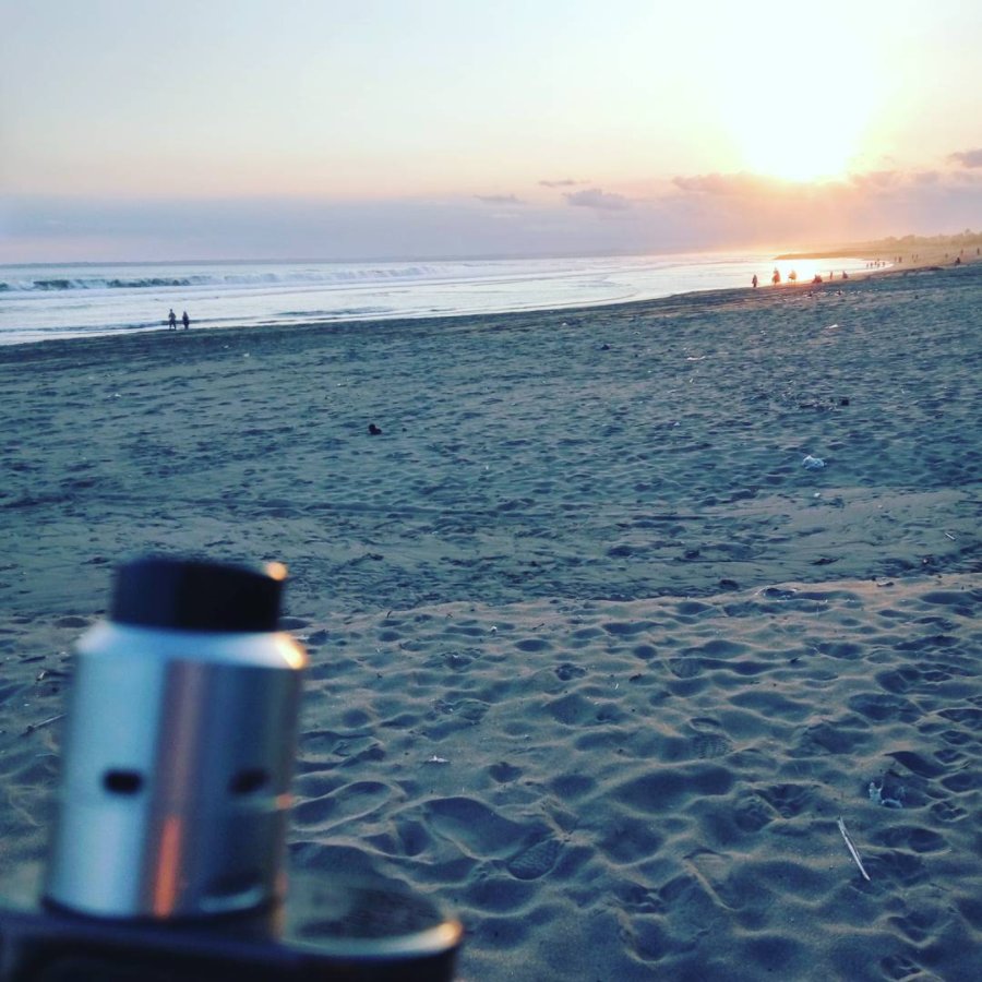volcanoecigs's tweet photo. The sun sets on another perfect weekend. https://t.co/EEOsQjwnm5
#vapevolcano #volcanoecigs #vapelyfe
📷: @putragaluh https://t.co/q2InbzbHKB