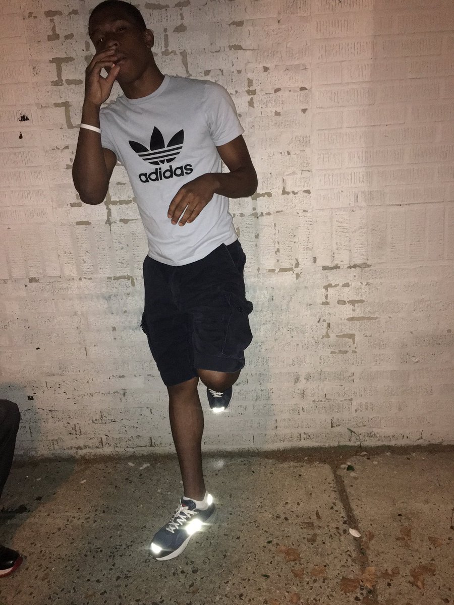 Dp_Bub's tweet photo. I was born poor but I'm die rich 😵💰 https://t.co/p1huzFQJCN