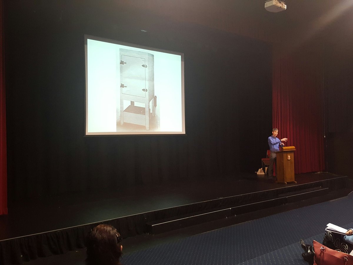 #biolivechemed17 imagine if the Einstein  invention of the sodium fridge took off 😉😎😁