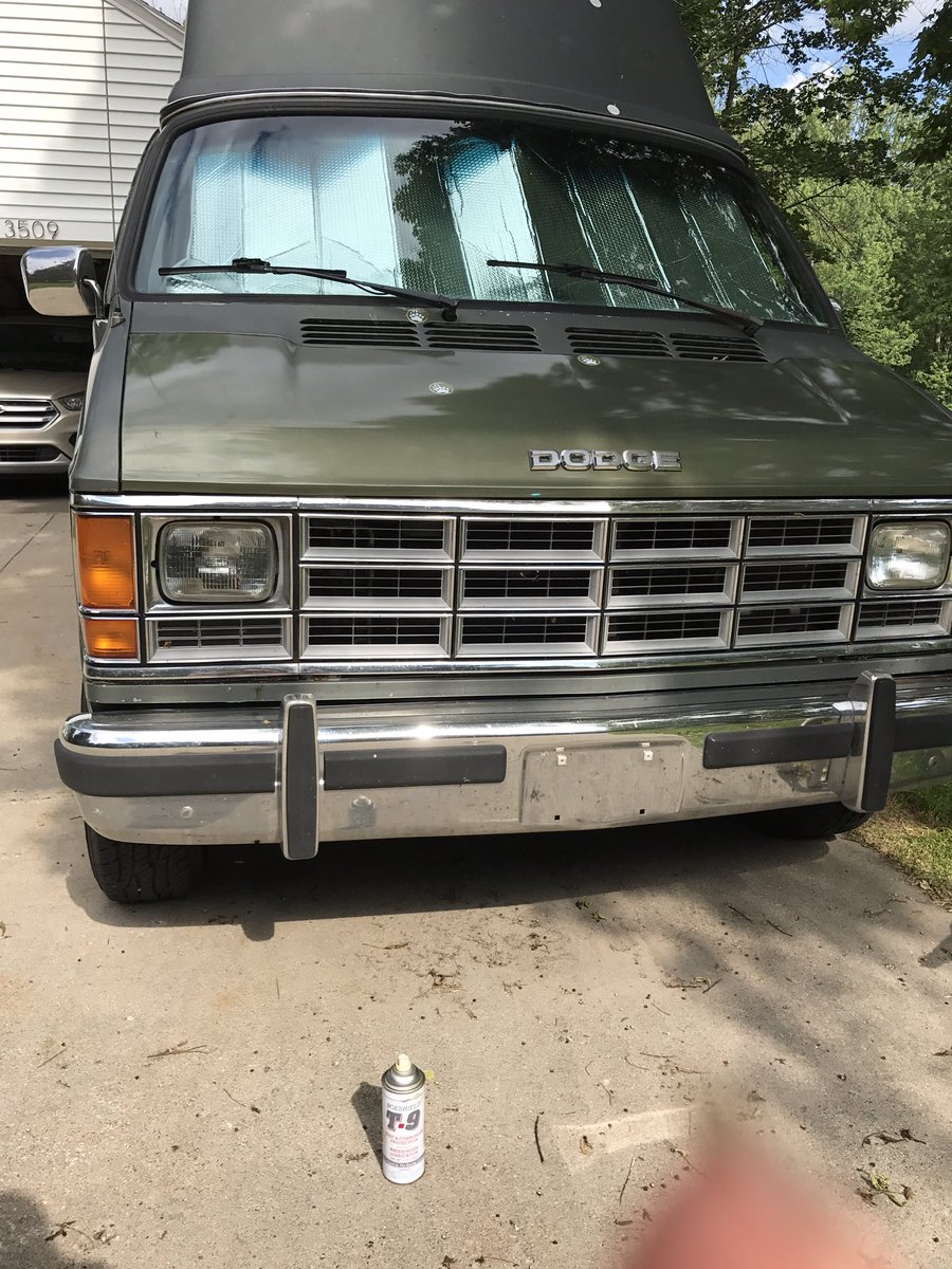 FromKTsBike's tweet photo. Giving the van a @Boeshield_T9 bath. https://t.co/q0stezbpz3