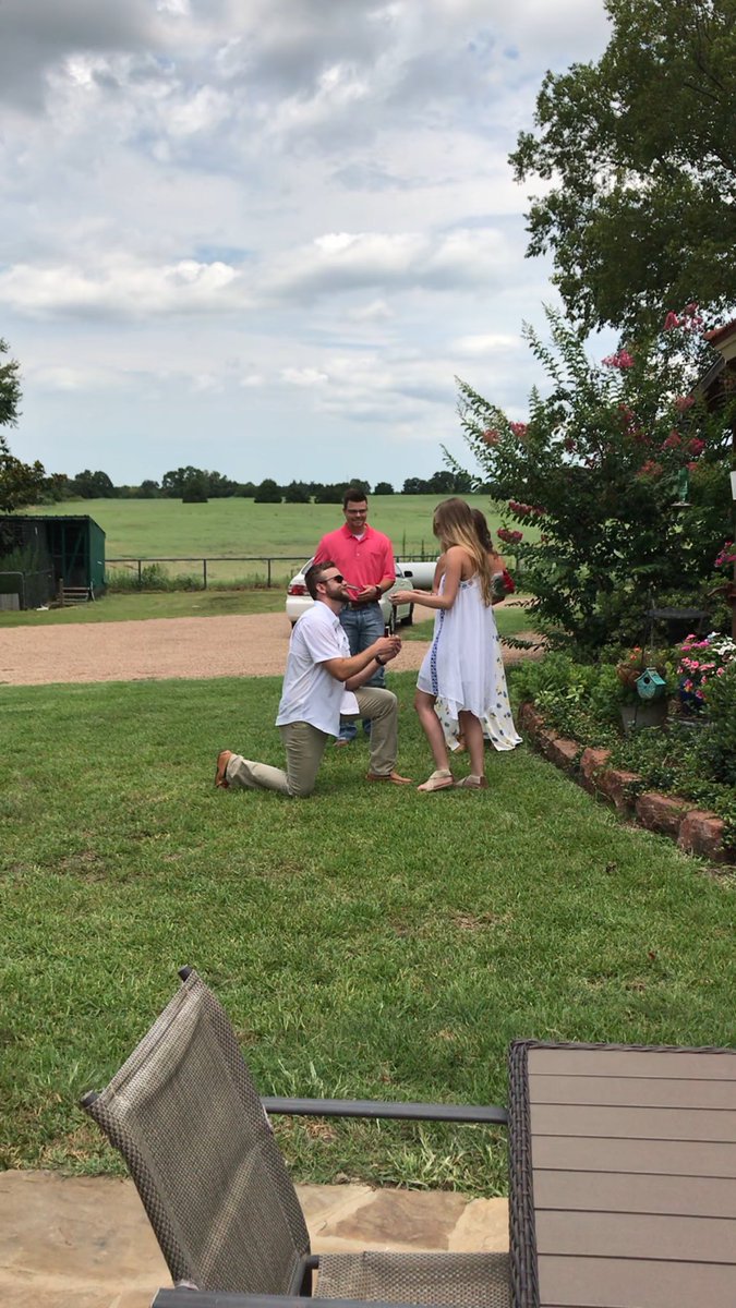 wesley_finnell's tweet photo. my brother proposed today and omg it was the cutest thing i’ve ever seen. he is doing something right y’all! she’s a keeper for sure! https://t.co/8NCzHbjJjR