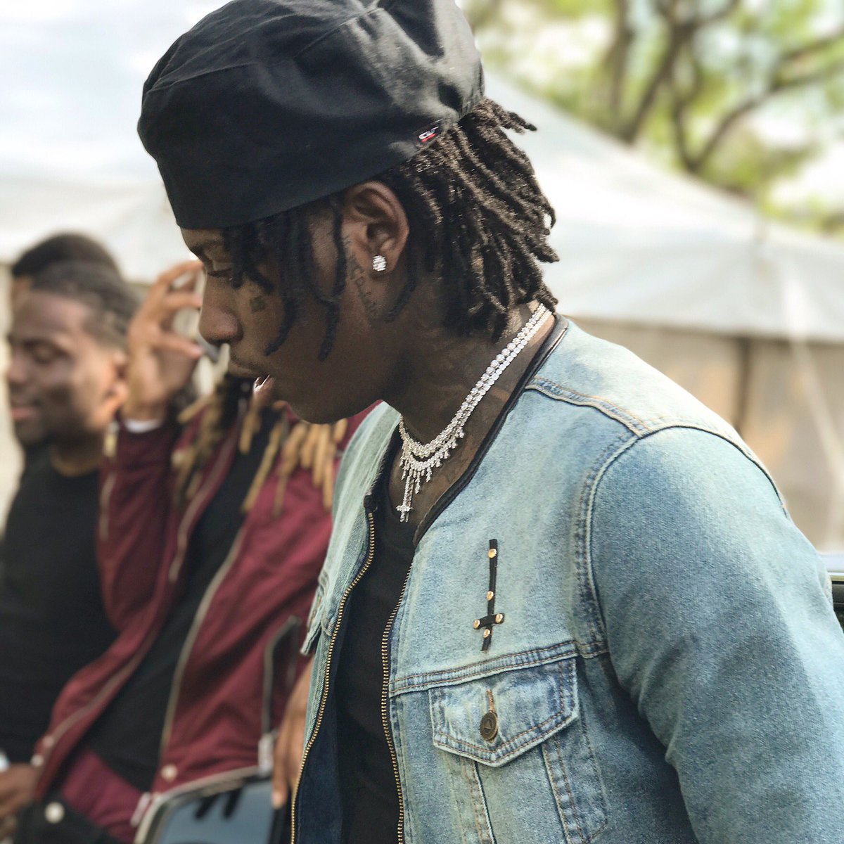 illroots's tweet photo. SAHBABII - GAS MASK https://t.co/n5VXeNKQLQ [@SahBabii @16yroid @djpattbeats] https://t.co/rQGTCZZI5o