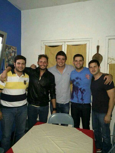 UFFfans's tweet photo. ¿Cuántas emocionadas por el REENCUENTRO? ¿A quién extrañan más? ¿Qué ciudad quieren que visiten #QueEmoción #Uffamilia <3 https://t.co/46FWzt7JXt