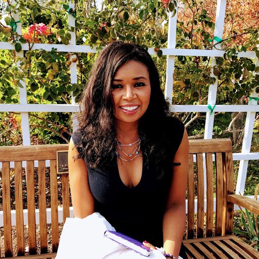 Ezina's tweet photo. Such a beautiful day on set #ReadingLines 🎬 https://t.co/rTxvdRztFs
