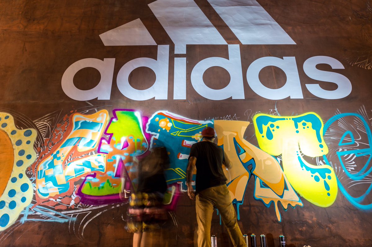 adidasDugout's tweet photo. Party on...

The Legends Pack has taken over South Beach for All-Star Weekend.

#Cleathead #ASG https://t.co/YKC8Wvdlef