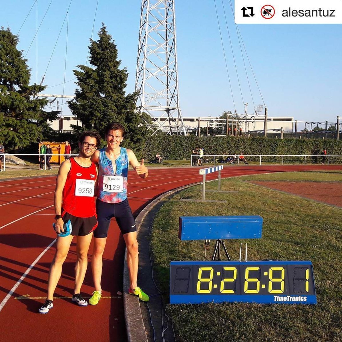 milesplit's tweet photo. Jakob Ingebrigtsen is absolutely on fire! 🔥 The 16-year-old ran an 8:26 3k steeple after a sub-14 min. 5k the day before P.C.📷 @alesantuz https://t.co/Ls2IxB7hP9