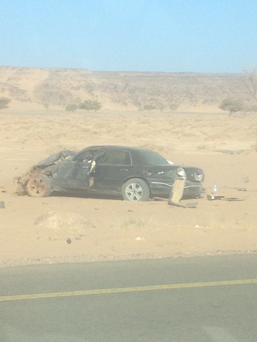 1iYasser's tweet photo. #طريق_المعظم_شبح_الموت بين أهمال المسؤول وصمت #العابر ( ما زال للموت بقيه )
فكم يتم طفلا وأرمل زوجة وفطر قلب أم على ابنها
#طريق_المعظم_العلا https://t.co/CwTJEoRRow