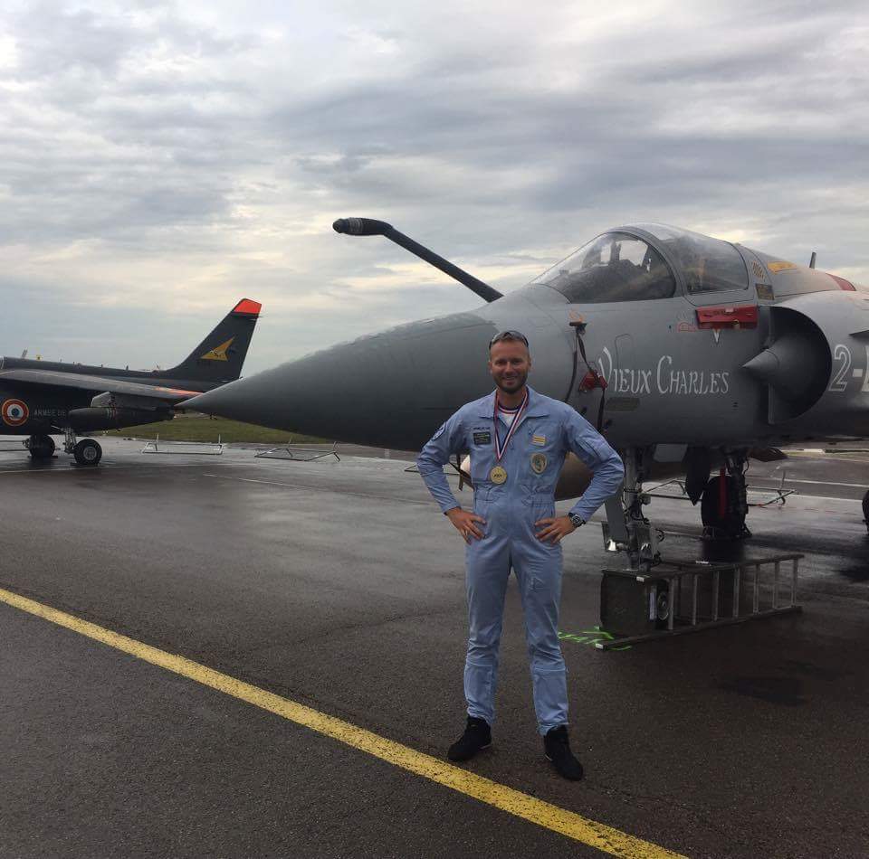 EVAAofficiel's tweet photo. Le Cne Orlowski gagne l'ultime manche #FreestyleCupFFA au #meetingdeDijon
Base chère à son❤️ : il a fait parti du 1/2Cigognes sur #M2000 https://t.co/BpoD61aAyN