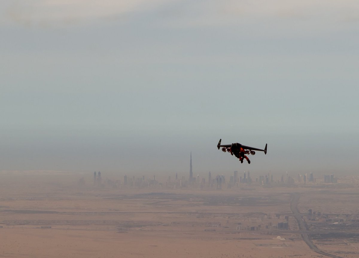 Jetman Dubai tweet media