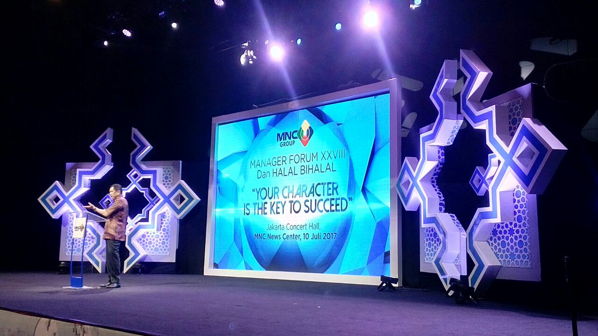 officialinews_'s tweet photo. Hary Tanoe juga meminta agar produk konten animasi hingga game dapat diproduksi sendiri #MNCManagerForum28 https://t.co/42SXVtnwAf