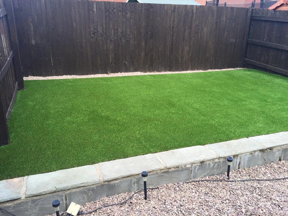 rowloefc's tweet image. Sick of mowing the lawn, sick of weeds? I was so got @turf_artificial in to sort it and #mowing is no more!!! totalartificialturf.com