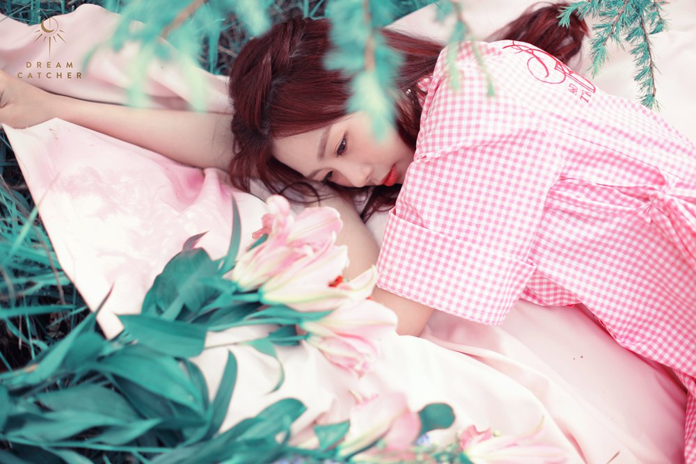 DEW6pueUwAEY2ML.jpg:large