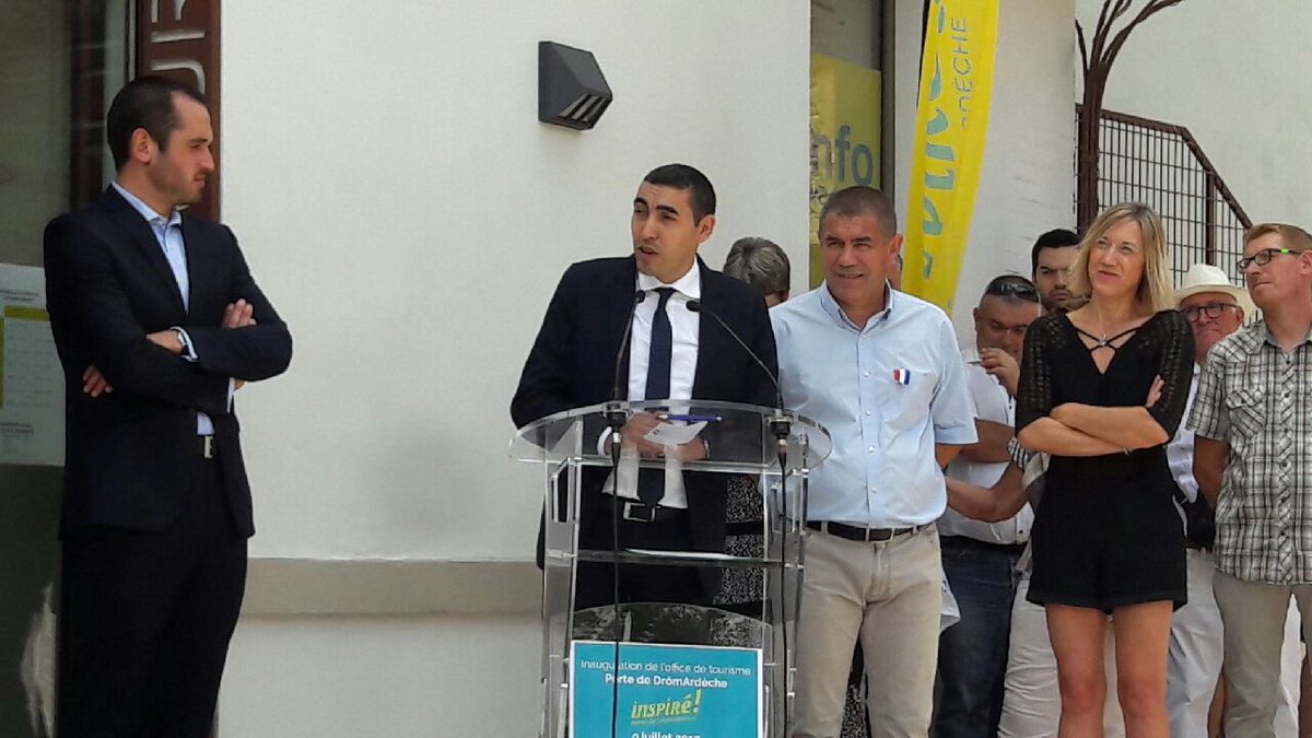 Prefet26's tweet photo. Le dir. de cabinet de @Prefet26 a participé à l'inauguration de l'OT de Hauterives aux côtés de @PJouvet @eanthoine26 @aurelienferlay https://t.co/0yJu68PgTd