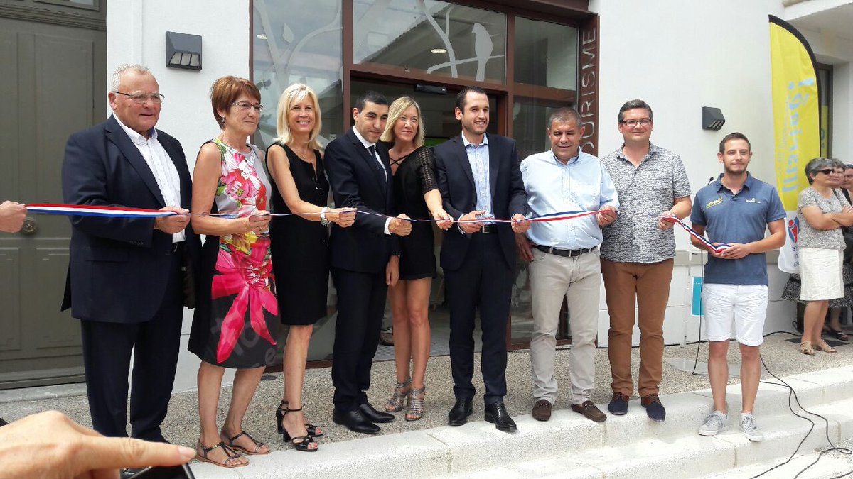 Prefet26's tweet photo. Le dir. de cabinet de @Prefet26 a participé à l'inauguration de l'OT de Hauterives aux côtés de @PJouvet @eanthoine26 @aurelienferlay https://t.co/0yJu68PgTd