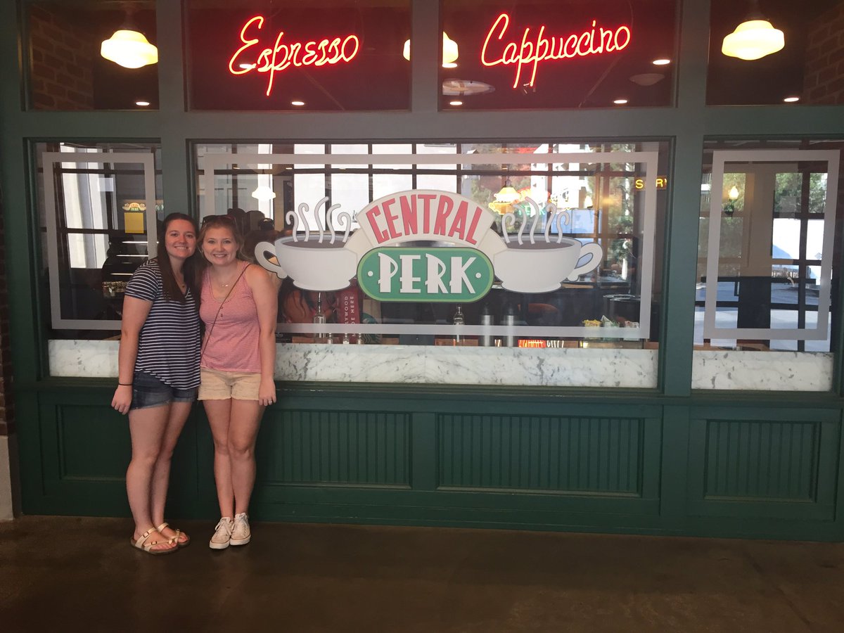 lexi_baranski22's tweet photo. F.R.I.E.N.D.S became a reality today https://t.co/mw1xhohKOL