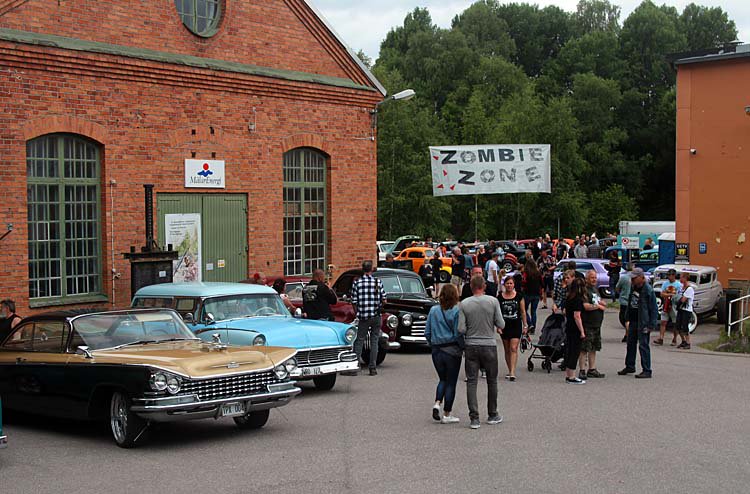 Caltex_98's tweet photo. Lördag pÄ #VÀsterÄsSummerMeet & #CKOS #CustomCar trÀff i #Skultuna. Inget regn pÄ förmiddagen & allmÀnt gemyt. #HotRod #Carshow #SummerMeet https://t.co/W9TkHk10S0