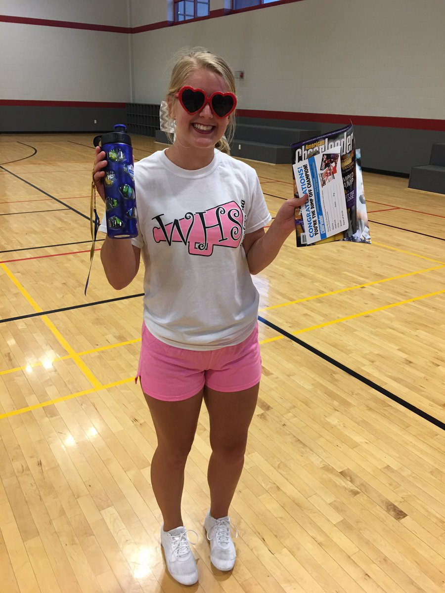 WHS_TigerCheer's tweet photo. Kamryn won the jump-off!!! 🎉🤗 https://t.co/KGYZPcX1k0